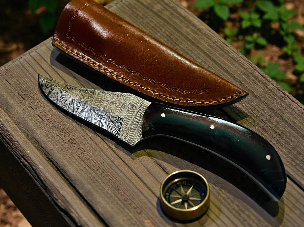 8" Hand-Forged Damascus Steel Fixed Blade Art | Buffalo Horn Executive Gift